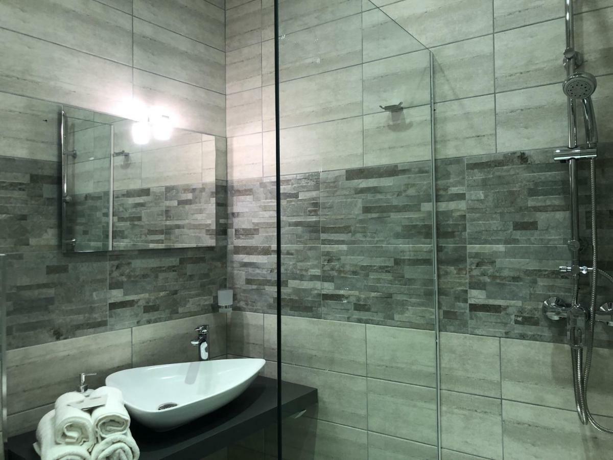 סיינט פול ביי The Pearl Luxury Guest House מראה חיצוני תמונה