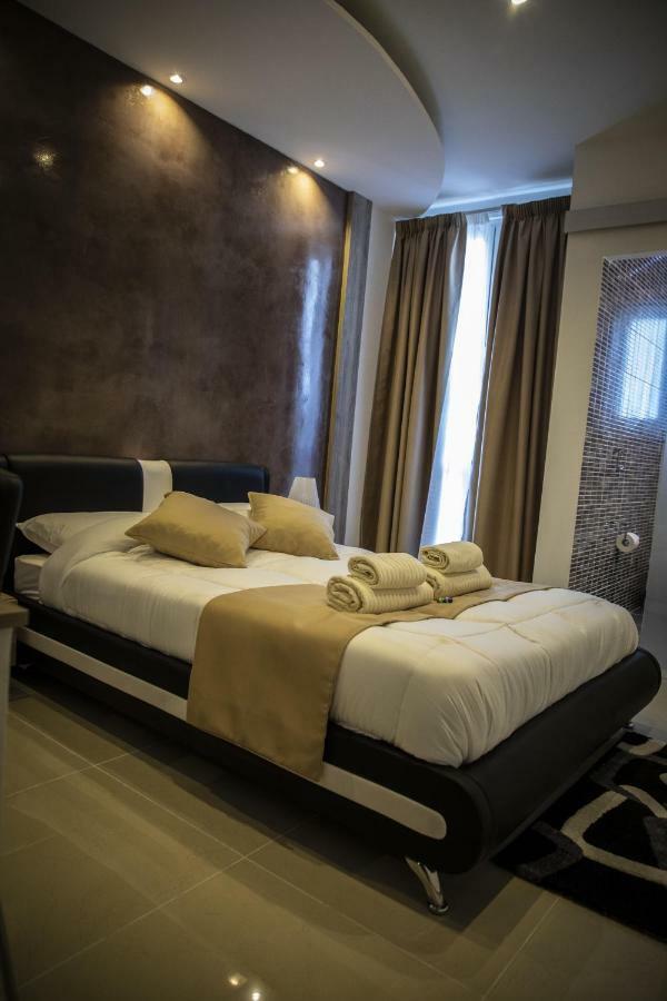 סיינט פול ביי The Pearl Luxury Guest House מראה חיצוני תמונה