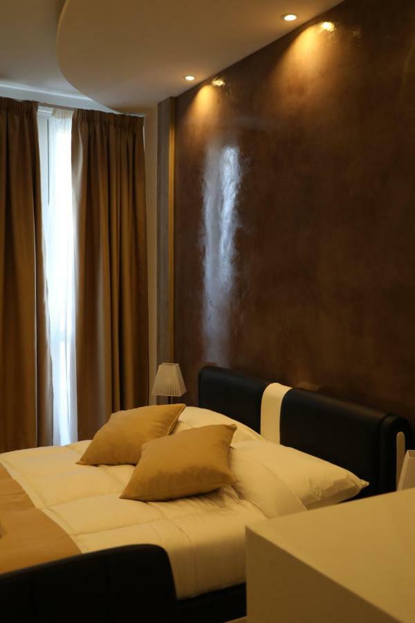 סיינט פול ביי The Pearl Luxury Guest House מראה חיצוני תמונה