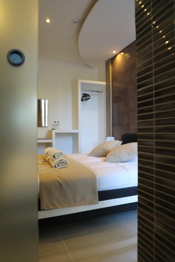 סיינט פול ביי The Pearl Luxury Guest House מראה חיצוני תמונה