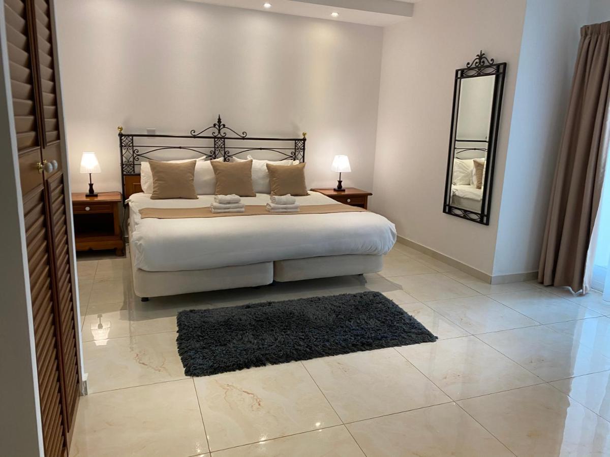 סיינט פול ביי The Pearl Luxury Guest House מראה חיצוני תמונה